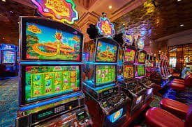 Jackpot wheel trigger animation showing progressive jackpot win opportunity on Mega Moolah
